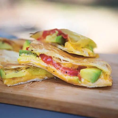 Tomaten-avocado-quesadilla - Campingaz & Coleman