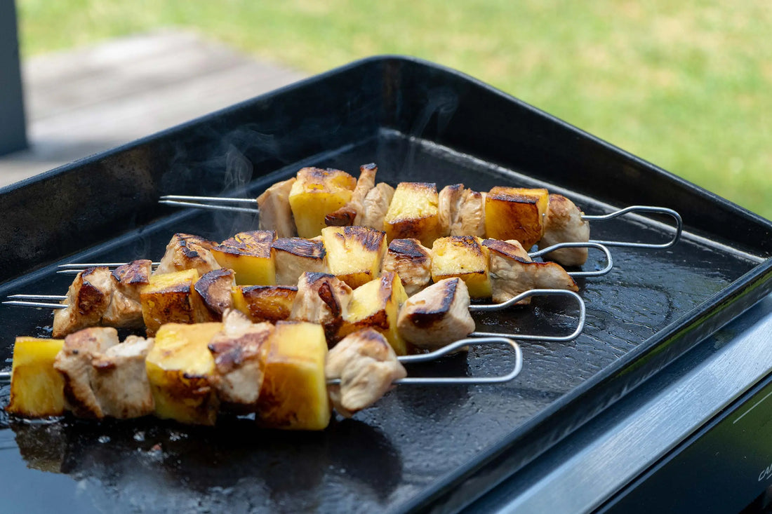 Hähnchen-Ananas-Spieße-von-der-Plancha Campingaz & Coleman