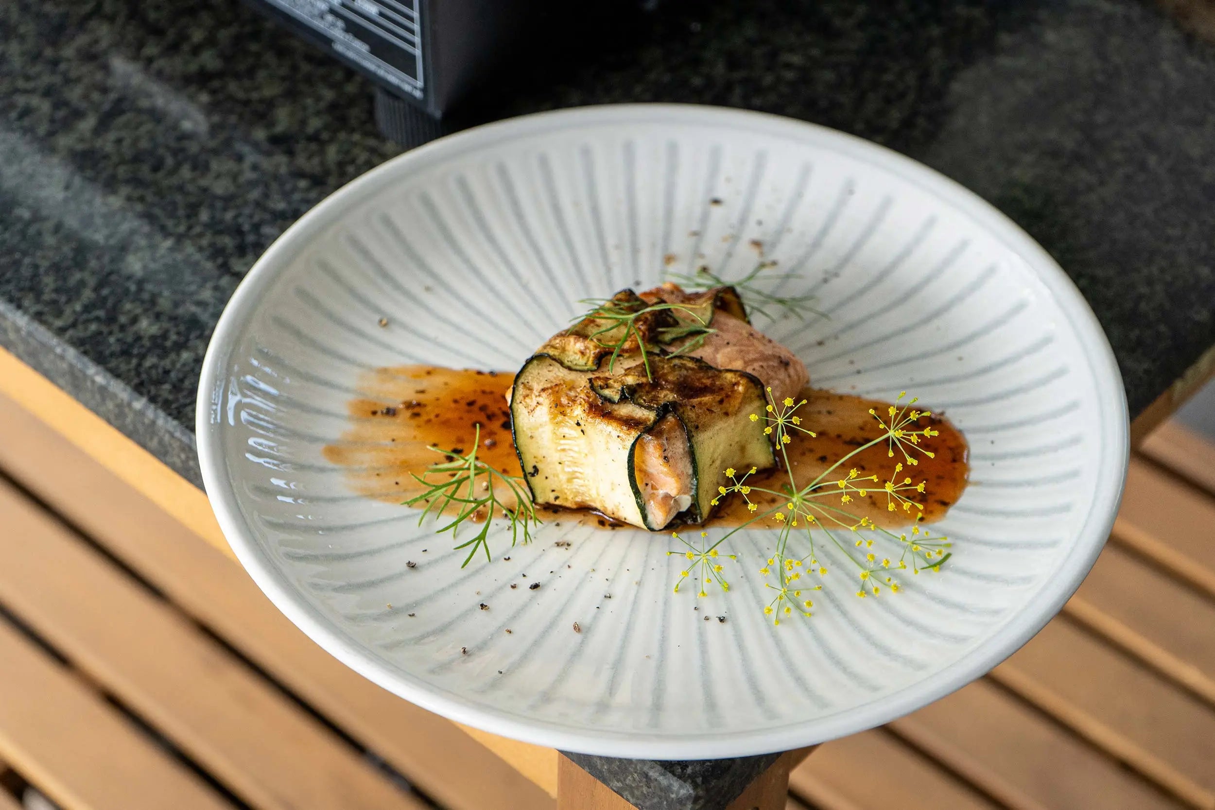 Lachs-Zucchini-Päckchen-von-der-Plancha Campingaz & Coleman