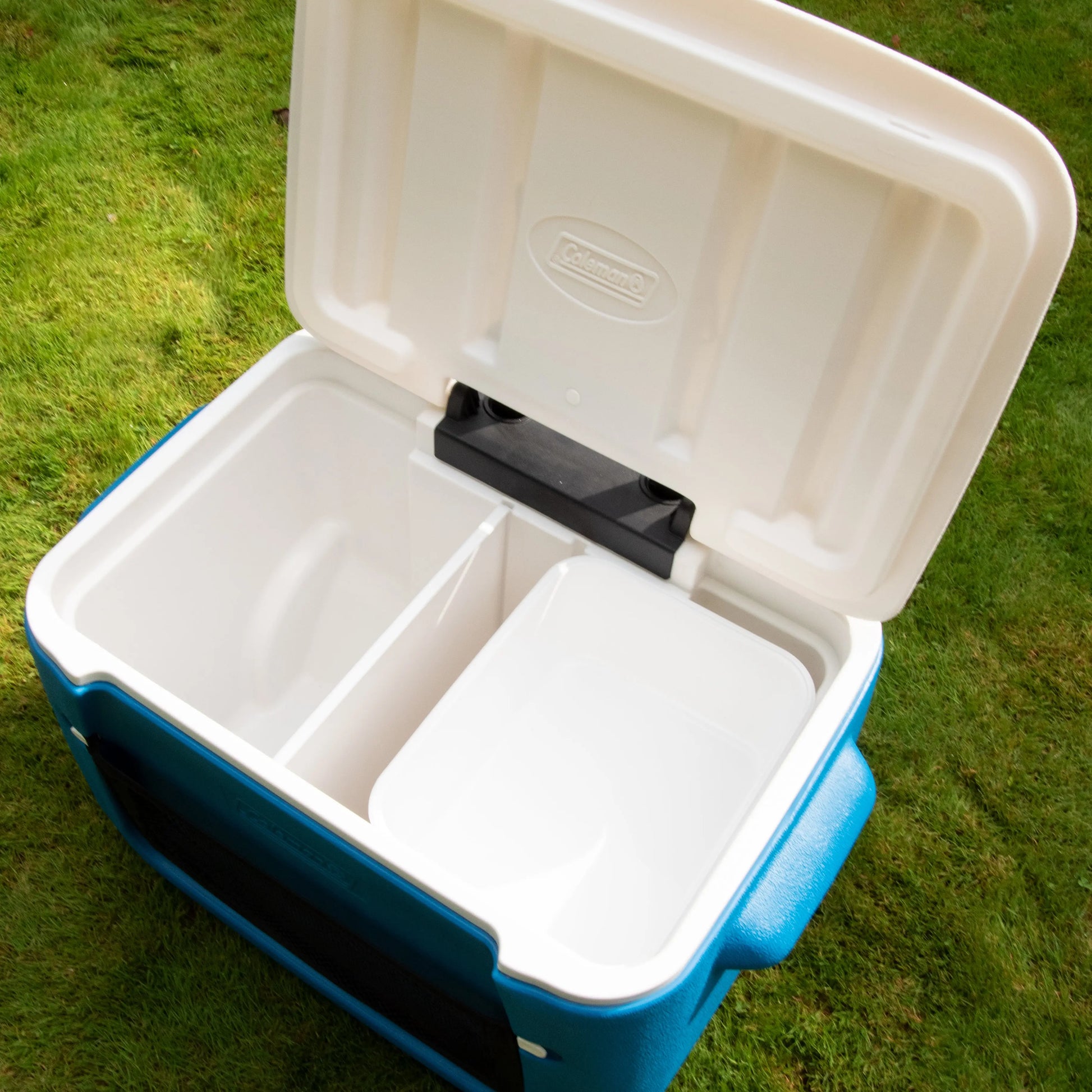 Coleman 50QT Polylite Wheeled Kühlbox mit Rollen Coleman