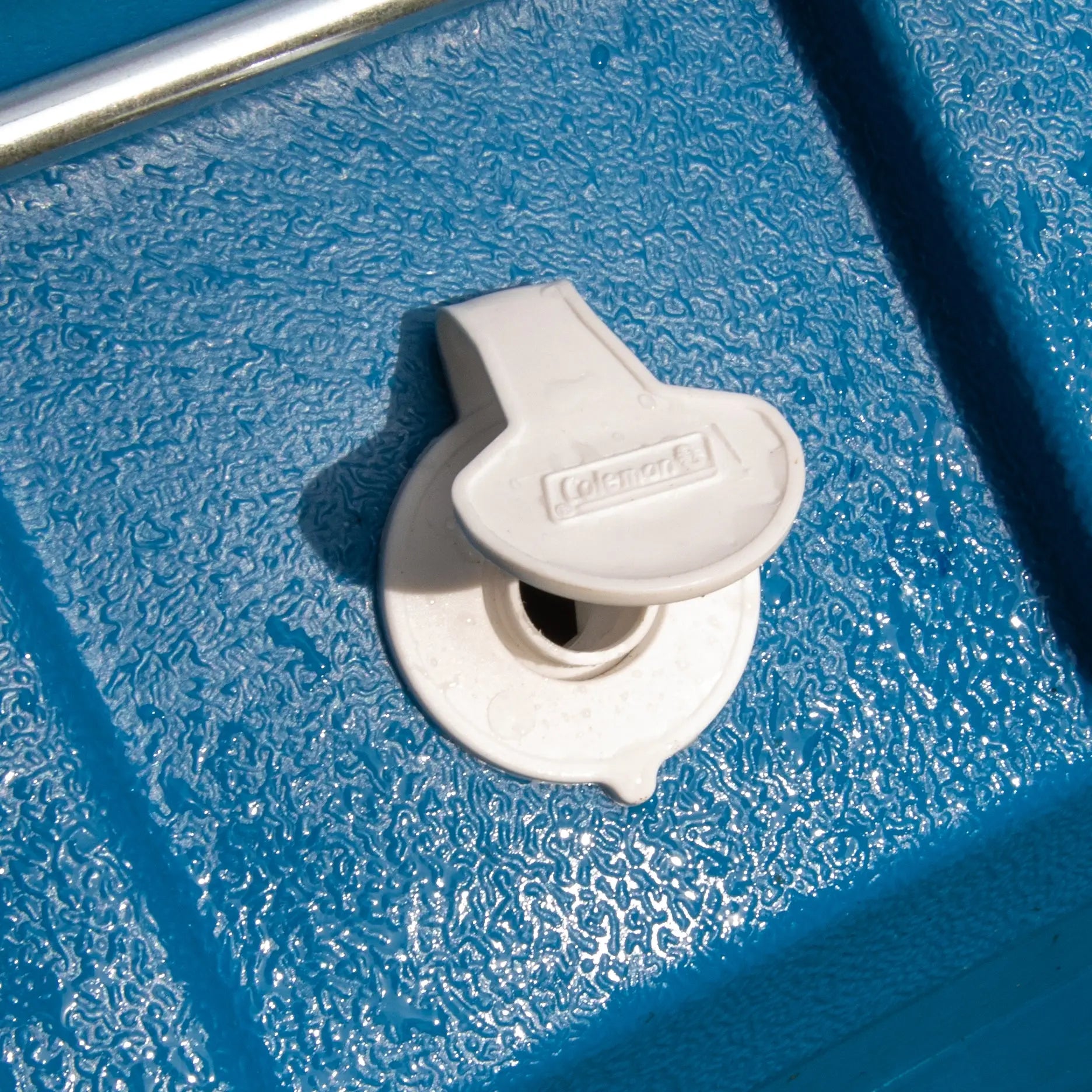 Coleman 50QT Polylite Wheeled Kühlbox mit Rollen Coleman
