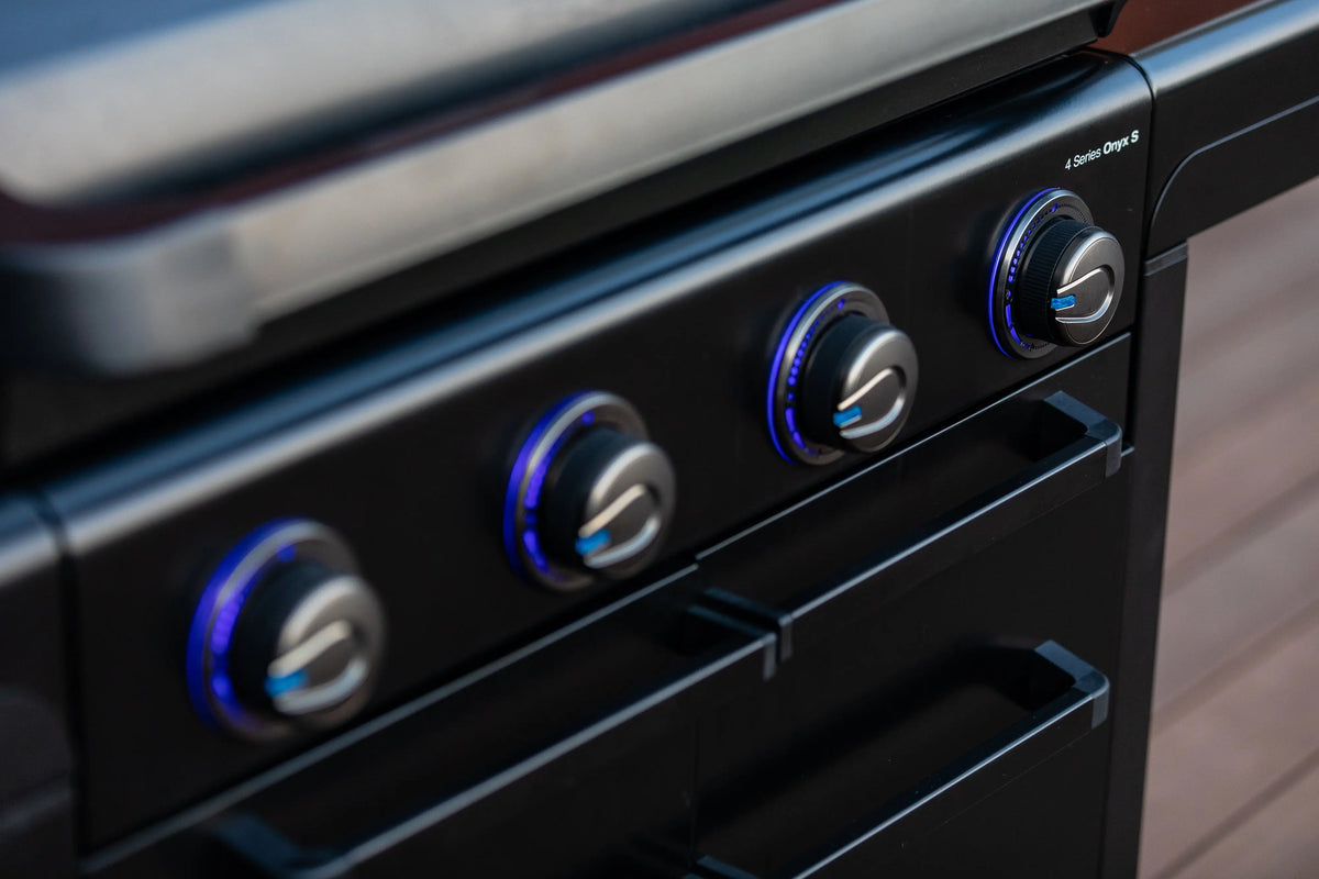 Campingaz 4 Series Onyx S Gasgrill | 4 Blue Flame Edelstahlbrenner | Seitenkocher  Gasgrill Campingaz & Coleman