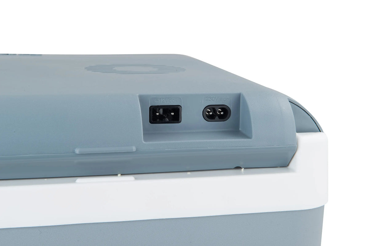 Powerbox Plus 12/230V 24L thermoelektrische Kühlbox Campingaz