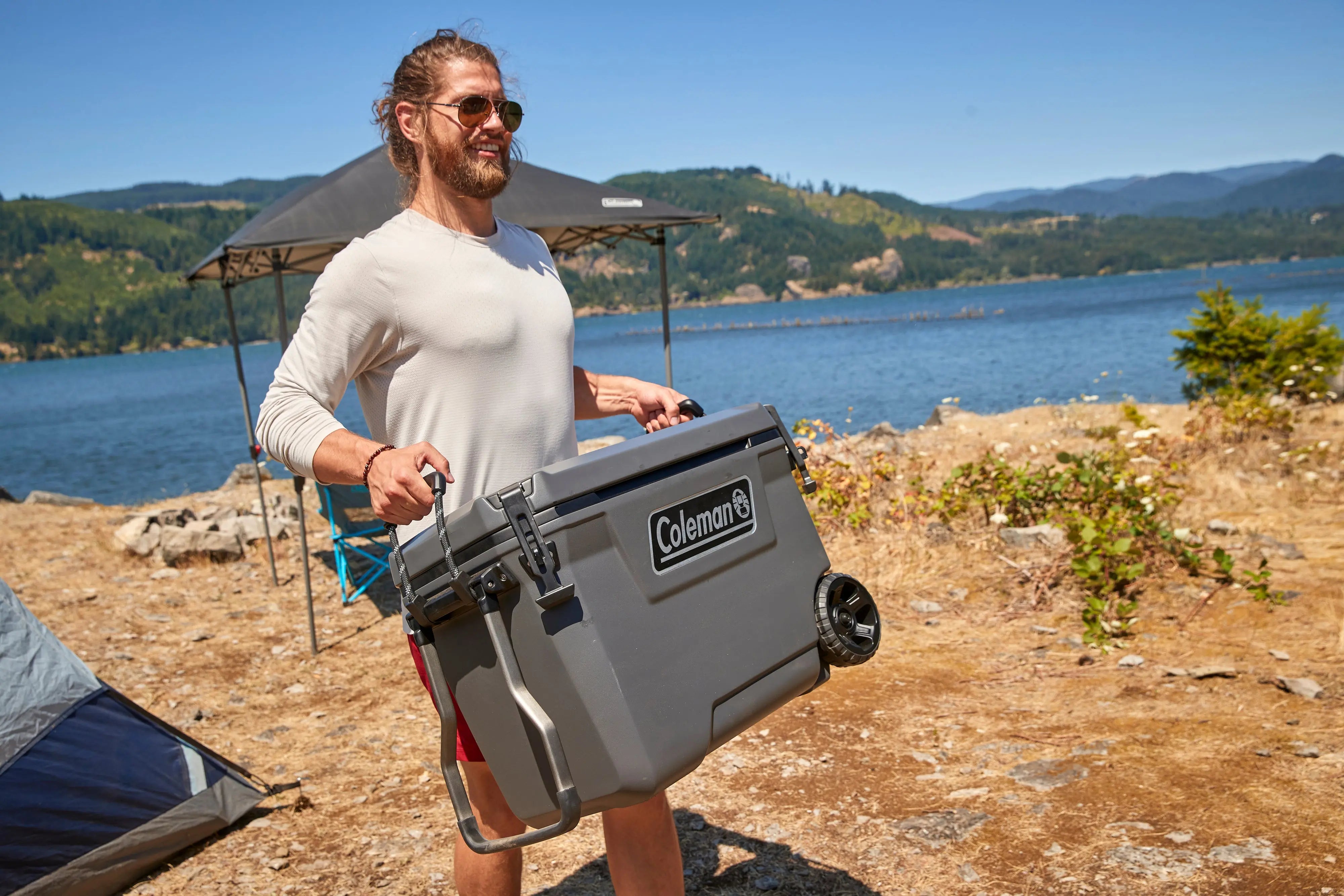Coleman Convoy 65 QT Kühlbox mit Rollen Coleman