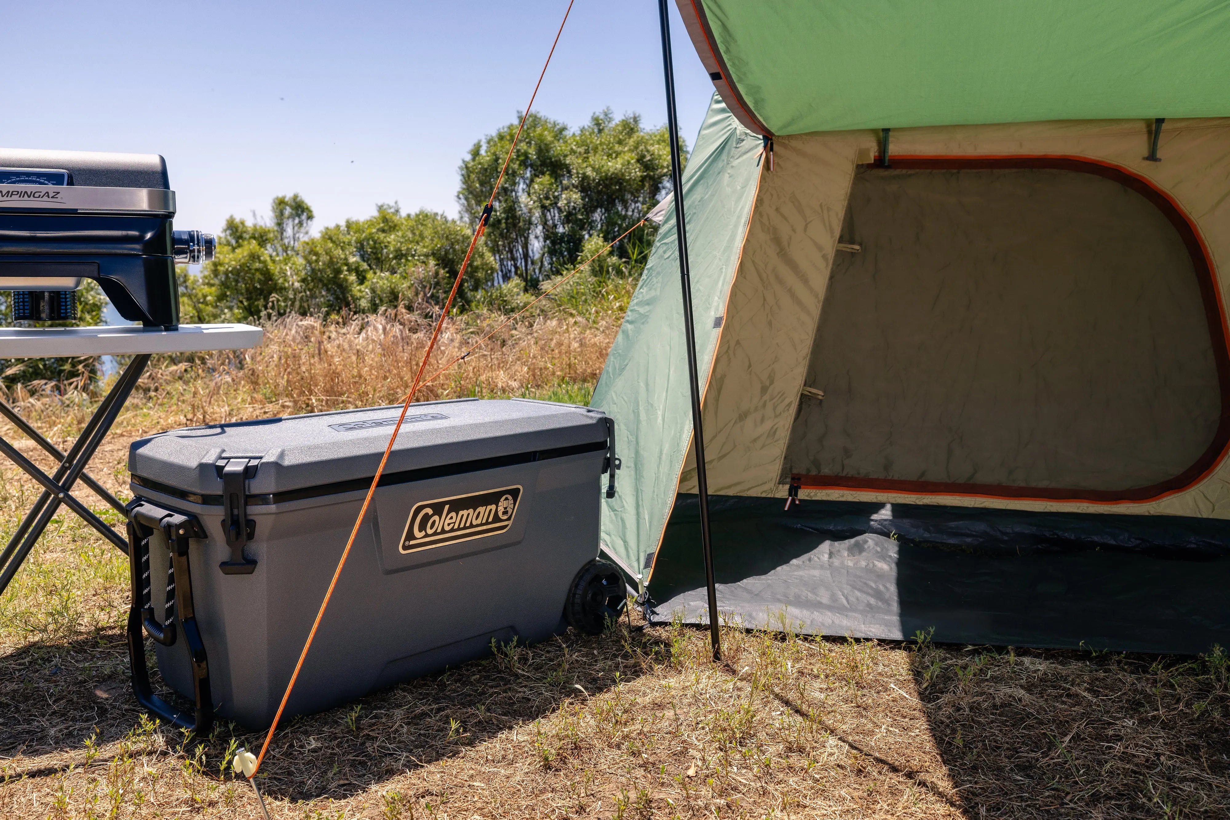 Coleman Convoy 100qt Wheeled Cooler | 97L, 5-Day Cooling