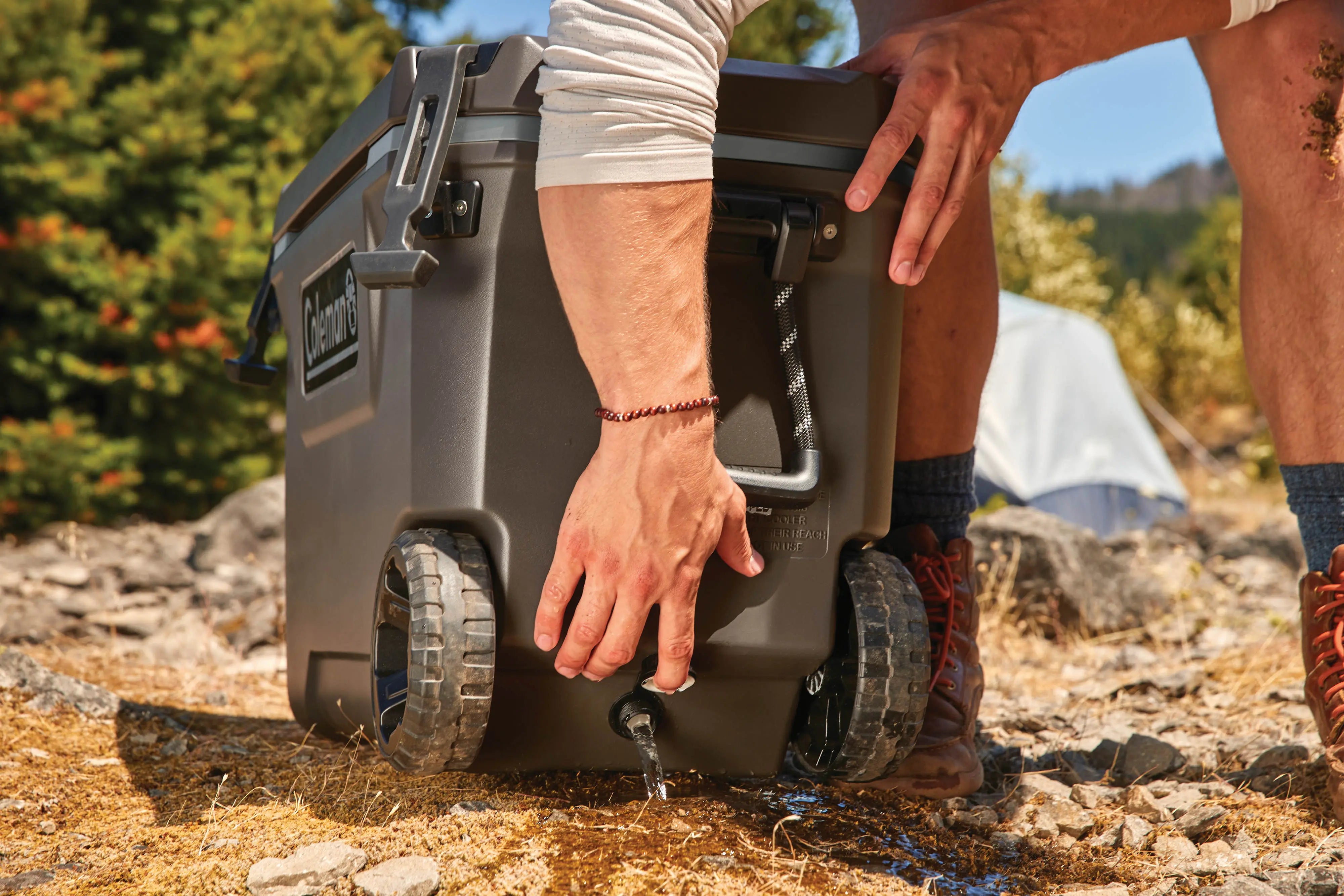 Coleman Convoy 100qt Wheeled Kühlbox mit Rollen - Campingaz & Coleman
