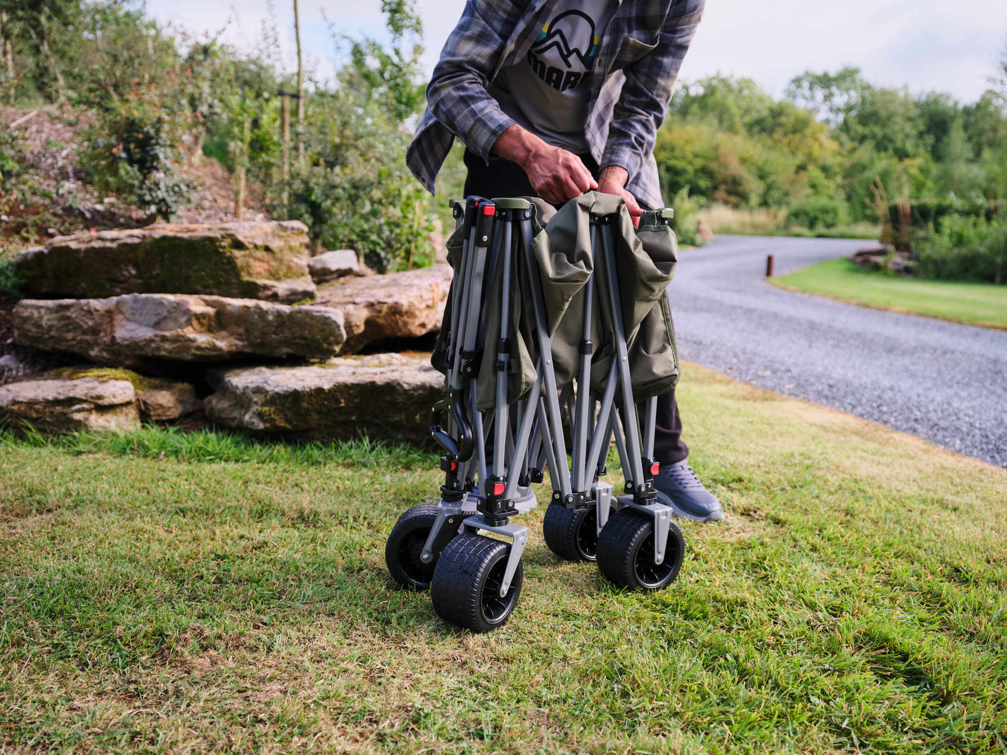 Ultimate Terrain Bollerwagen   Campingaz & Coleman