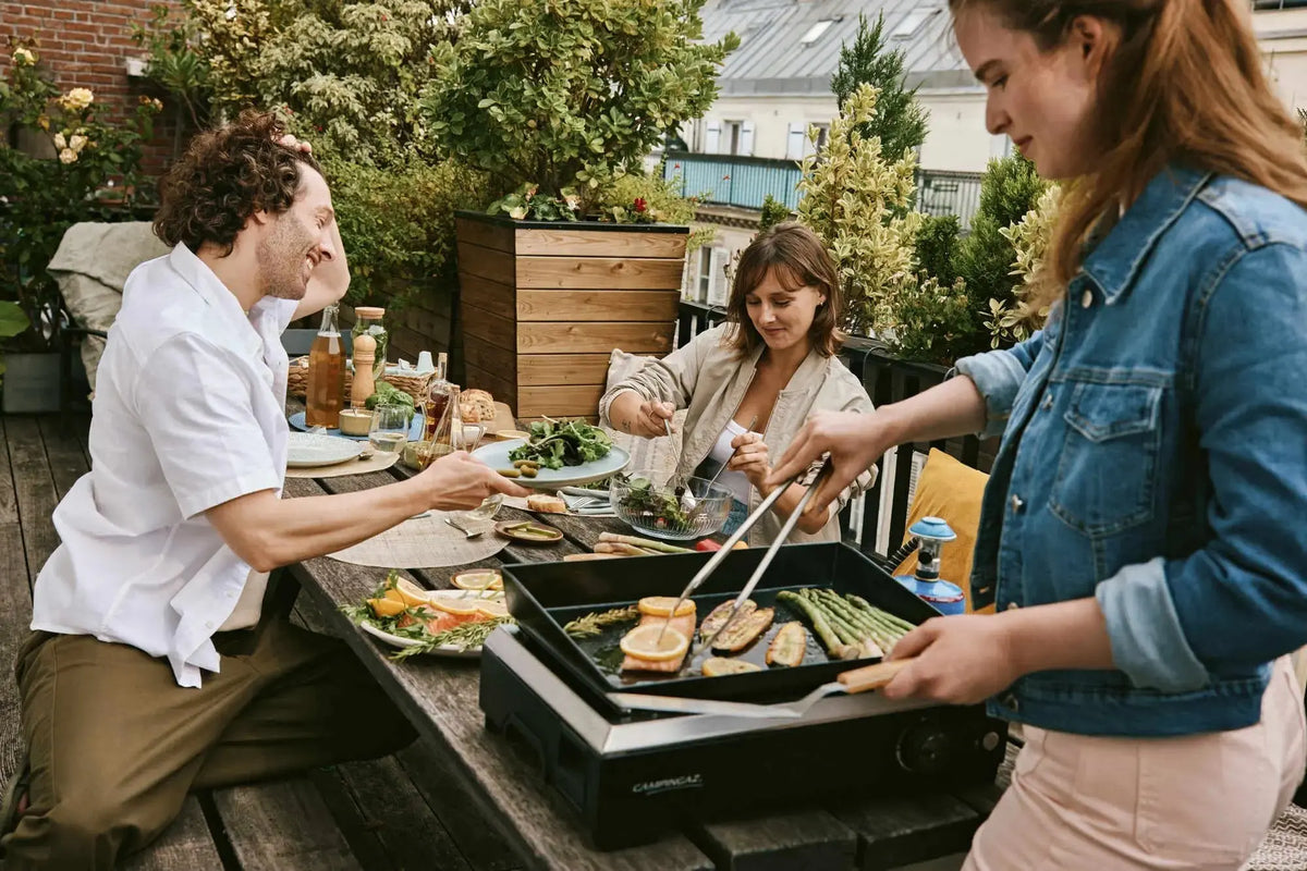 Campingaz Othello 1 CV Plancha-Gasgrill | Heiße Grillpllatte | 1 Brenner  Plancha-Grill Campingaz & Coleman