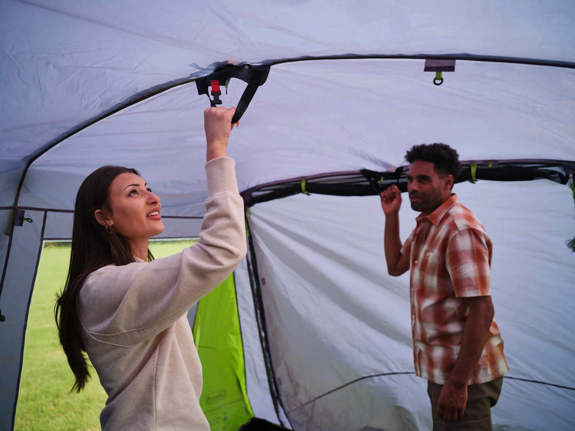 FastPitch Victoria Falls 4 BlackOut   Campingaz & Coleman