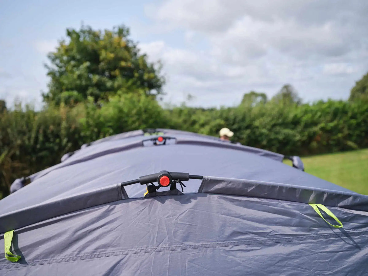 Coleman FastPitch Victoria Falls 4 BlackOut Familienzelt | 4 Personen  Zelt Campingaz & Coleman